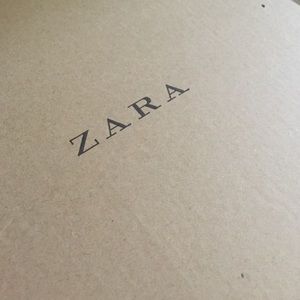 BRAND NEW!!!! Never worn!!! Zara strappy heel