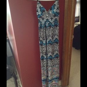 Beautiful maxi dress size xs