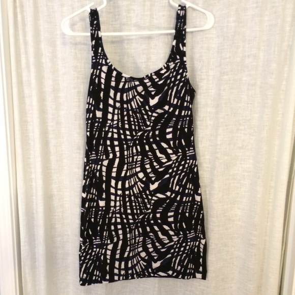 H&M - Navy and Black Dress - Picture 2 of 3