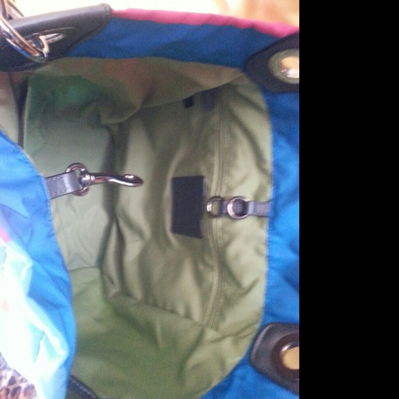 🔥🔥🔥SOLD🔥🔥🔥Madison Nylon 4 Square Tote - Picture 4 of 4