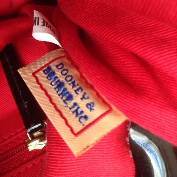 *SOLD* Dooney & Bourke shoulder bag - Picture 4 of 4