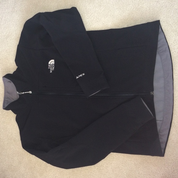 Northface Apex black jacket