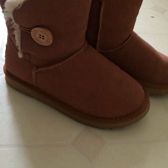 Uggs size 6