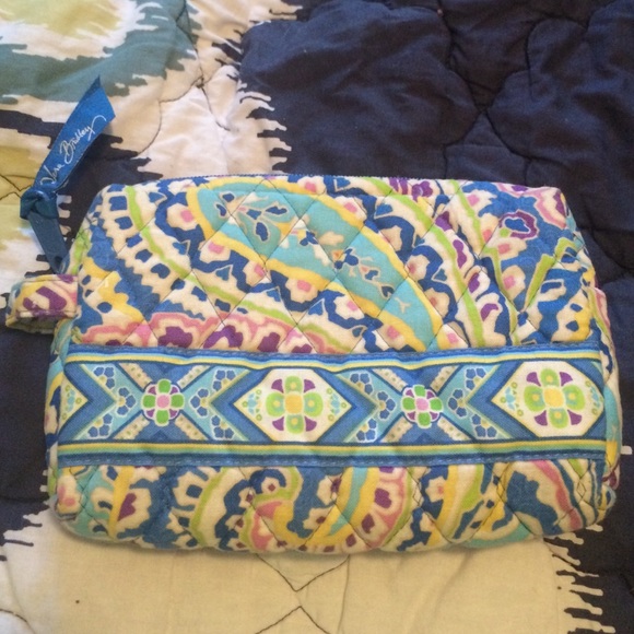 Vera Bradley medium cosmetic case