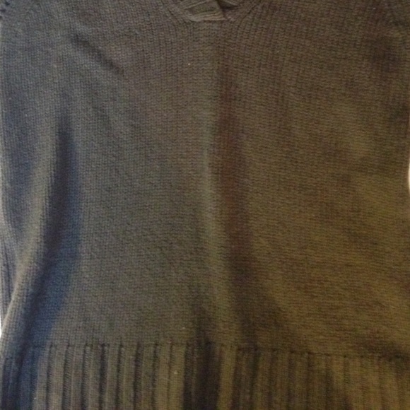 Deep V-Neck Theory Sweater NWT size S , fitted - Picture 4 of 4