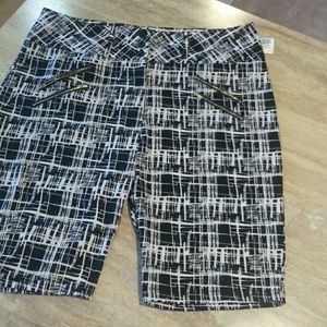 Black and white knit shirts