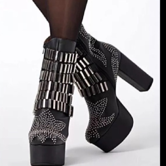 Authentic Jeffrey Campbell HELL YES size 6 boots. - Picture 2 of 6