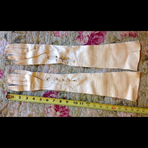 Antique/vintage Kid Leather Opera Length Gloves