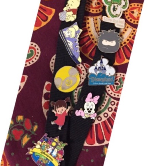 Disney Disneyland lanyard 2 pass holders 9 pins 9 locks from Husna's