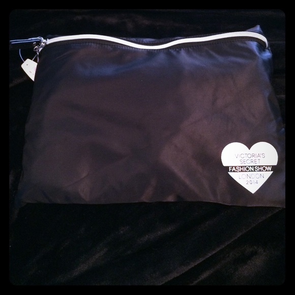 Victoria's Secret Fashion Show London 2014