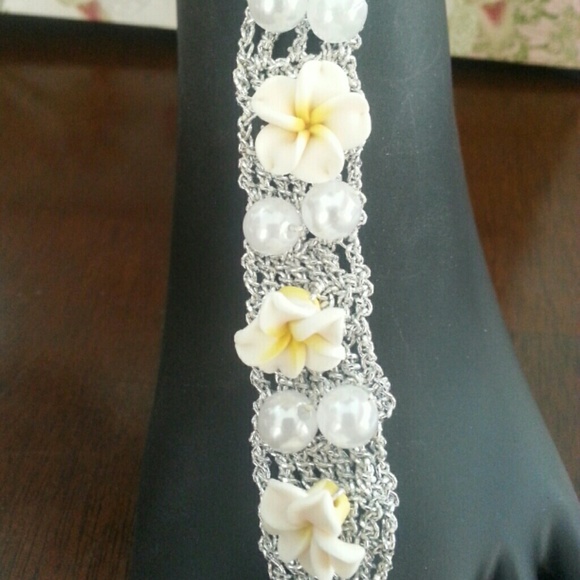 Beautiful foot jewelry! I do bundles! !