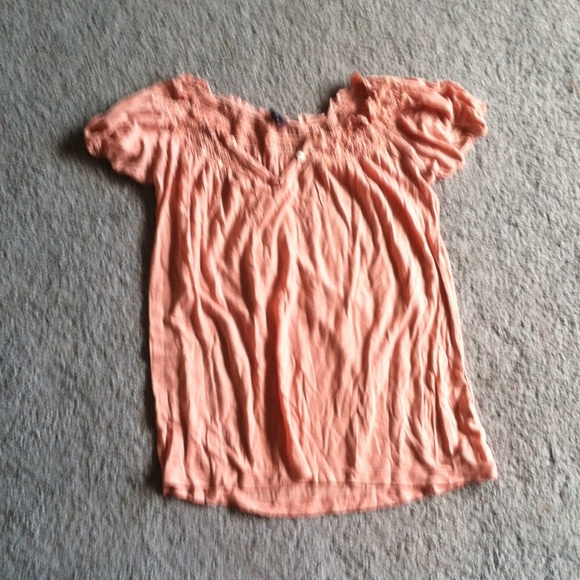 Flouncy peach peasant top - Picture 1 of 1