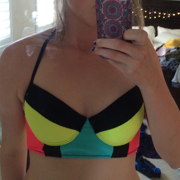 Triangl style swimsuit top DUPE