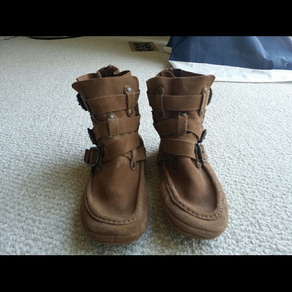Juicy Couture brown suede booties