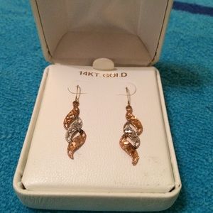 Cute pierced earrings. 14k gold
