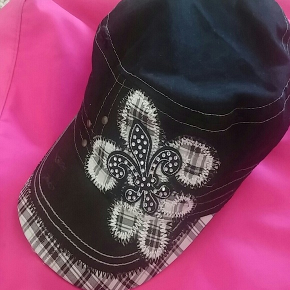 Cute fitted baseball hat