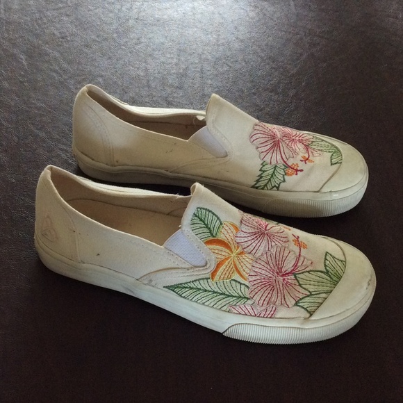 💥FINAL SALE💥 Roxy Canvas slip-ons - Picture 3 of 4