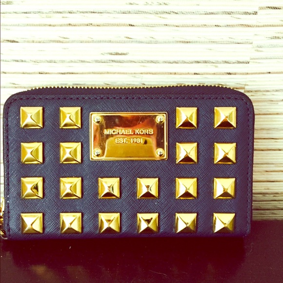 Michael kors wallet