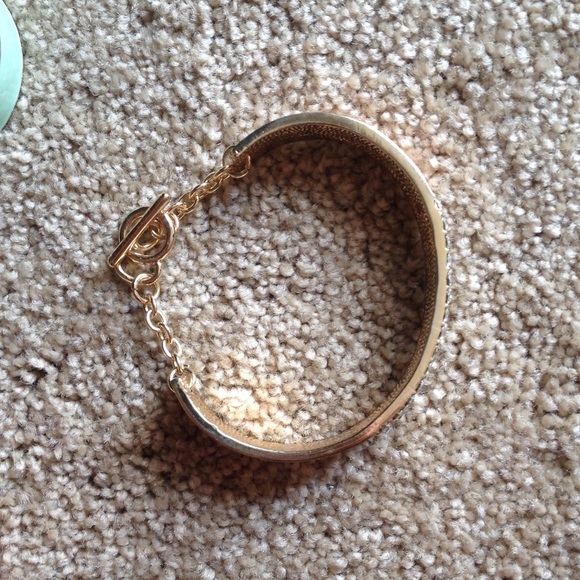 Peach and light green jeweled bracelets - Picture 2 of 2