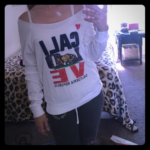 Off the shoulder CALI LOVE sweater