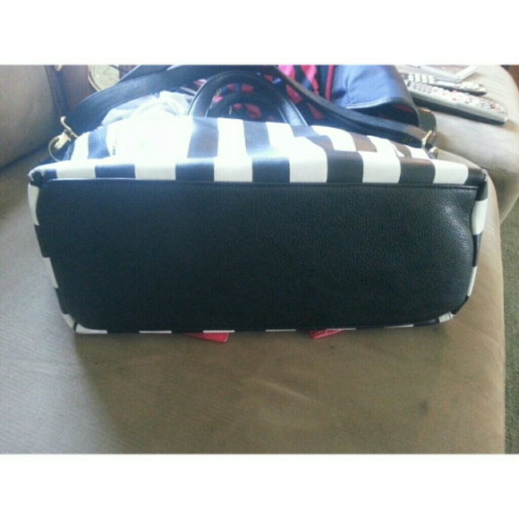 SOLD - Picture 3 of 4