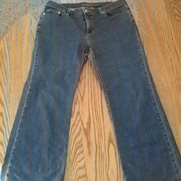 💰SOLD💰Liz Claiborne Jeans