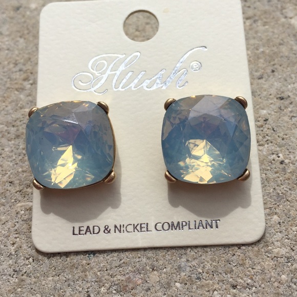 Jewelry - 💎 White Opal Square Earrings 💎