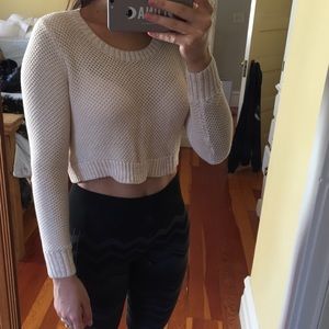 Cropped knitted sweater