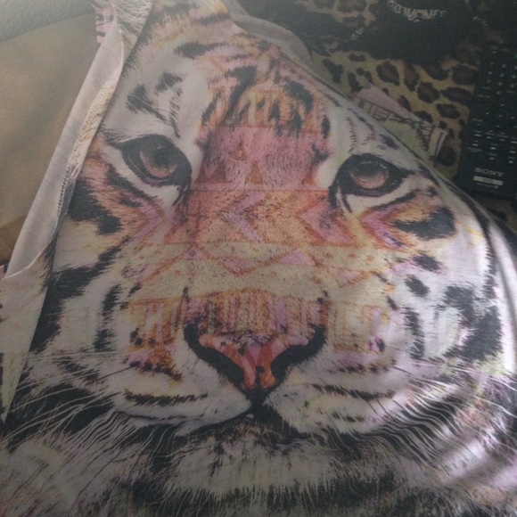Tiger face shirt