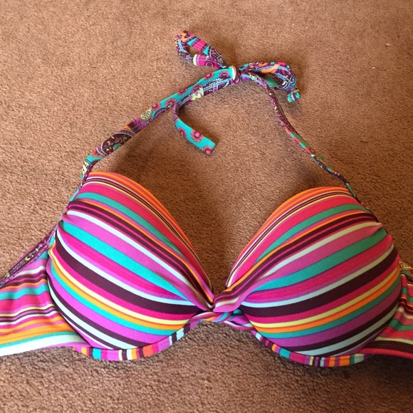 Xhilaration bathing suit top