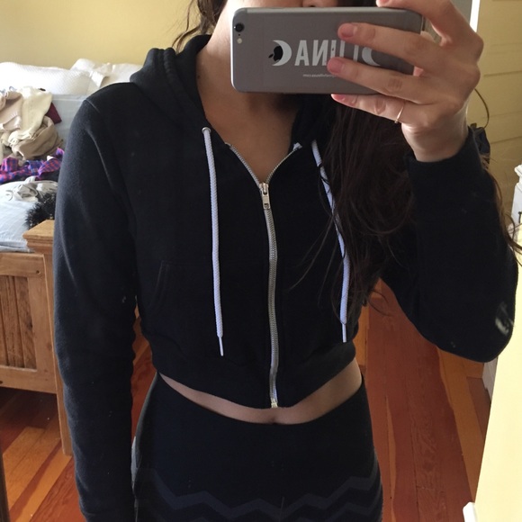 Cropped Hoodie