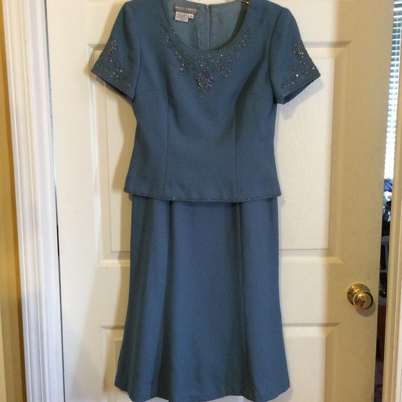 Gorgeous dressy dress for special occasions