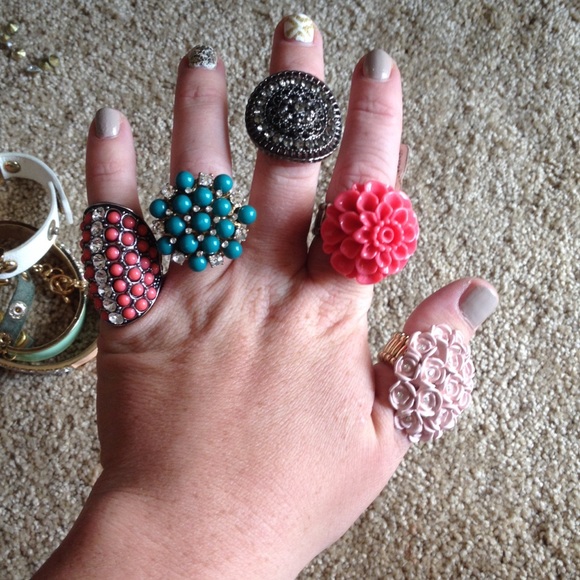 One size stretchy statement rings