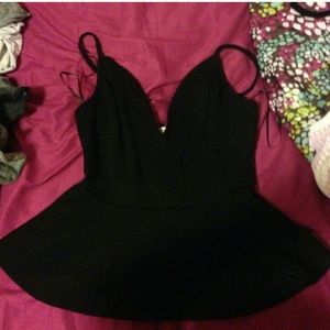 Arden B-black plunge peplum