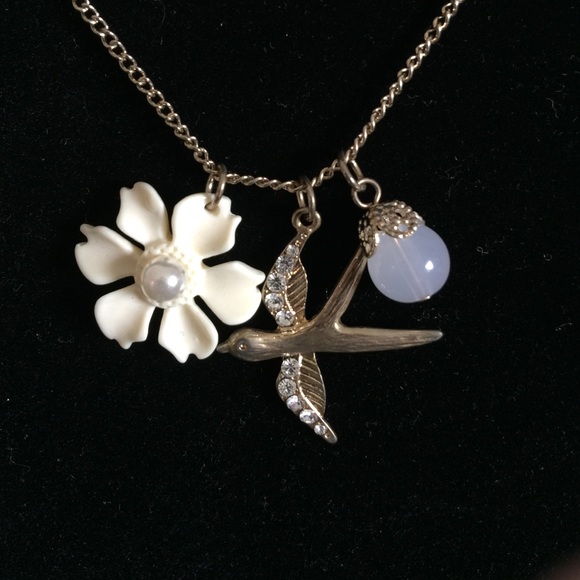 3 charm necklace - Picture 2 of 2