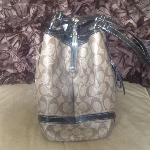 Coach Handbag - Picture 2 of 4