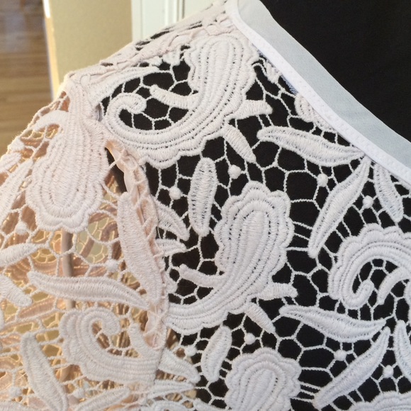 Cream top - Picture 3 of 3