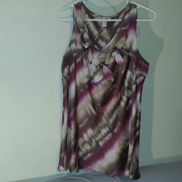 sleeveless dress shirt