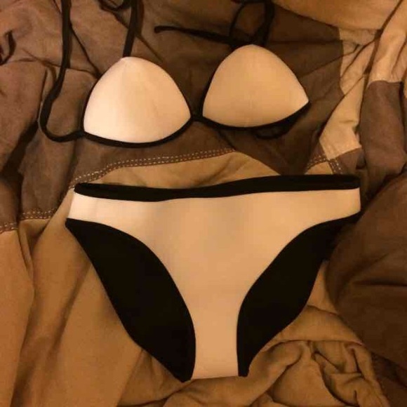 Triangl inspired bikini!