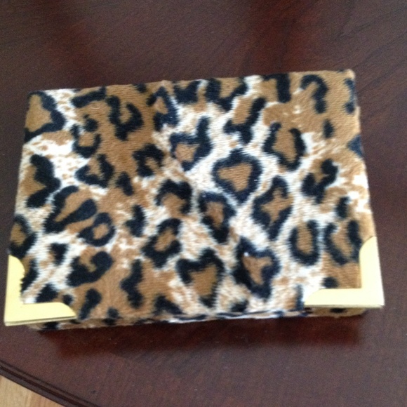 Animal print note paper or card holder