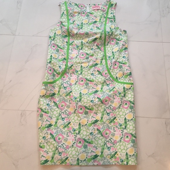 Lilly Pulitzer Queen of Green Shift