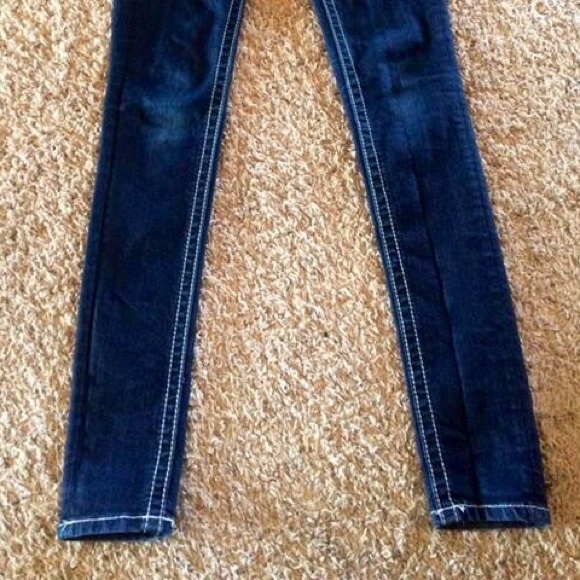 SOLD - Picture 4 of 4