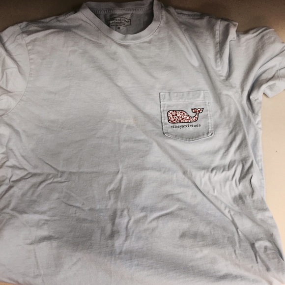 Vineyard vines tshirt