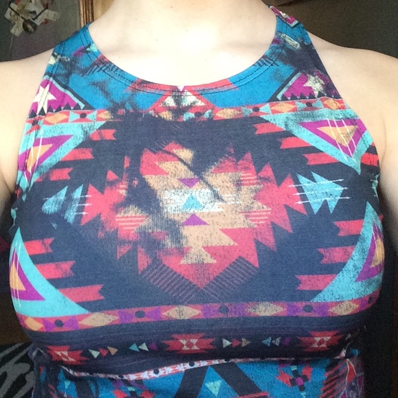 Crop top - Picture 2 of 4