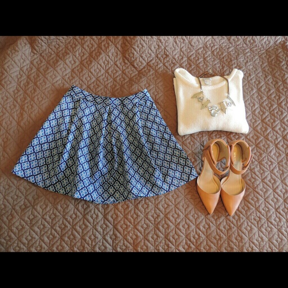 Piperlime pleated ponte skirt