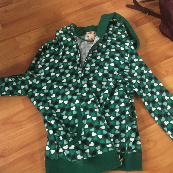 Sweat shirt