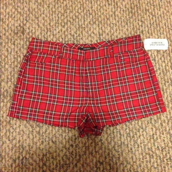 Plaid shorts - Picture 2 of 2