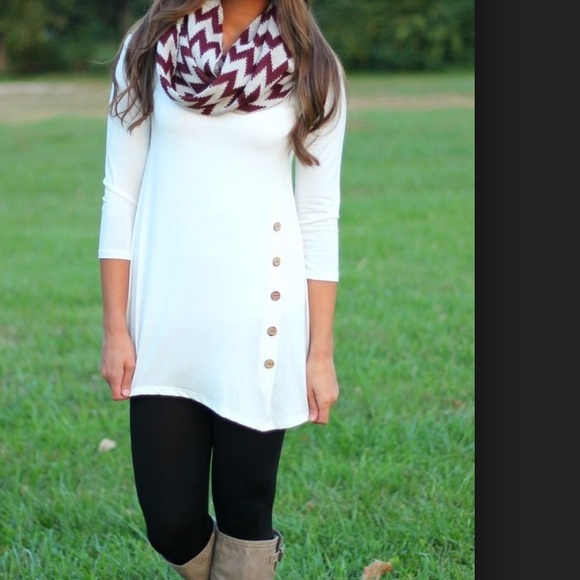 COMMENT FOR REORDER ! OFF WHITE Side Button Tunic - Picture 2 of 2