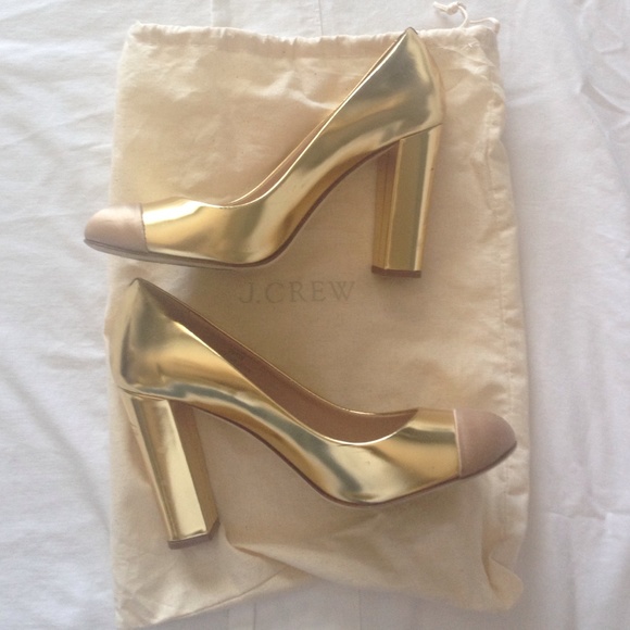 ⬇2X REDUCED! J.Crew gold Etta pumps - Picture 3 of 7