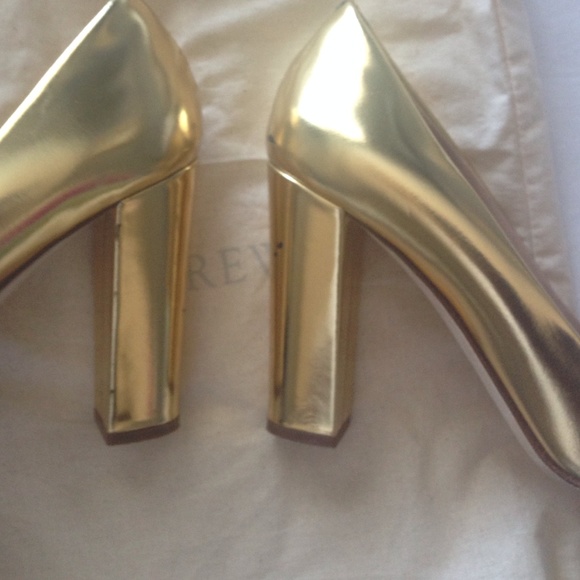 ⬇2X REDUCED! J.Crew gold Etta pumps - Picture 4 of 7